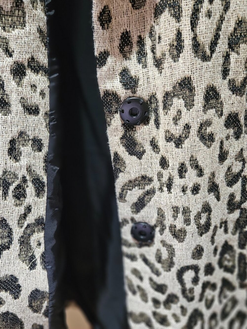 Smythe Jacket, Size 2 with spotted pattern - Picture 5 of 6